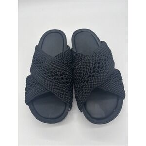 90s Style‎ Black Woven Platform Crisscross Sandals Women's size 8.